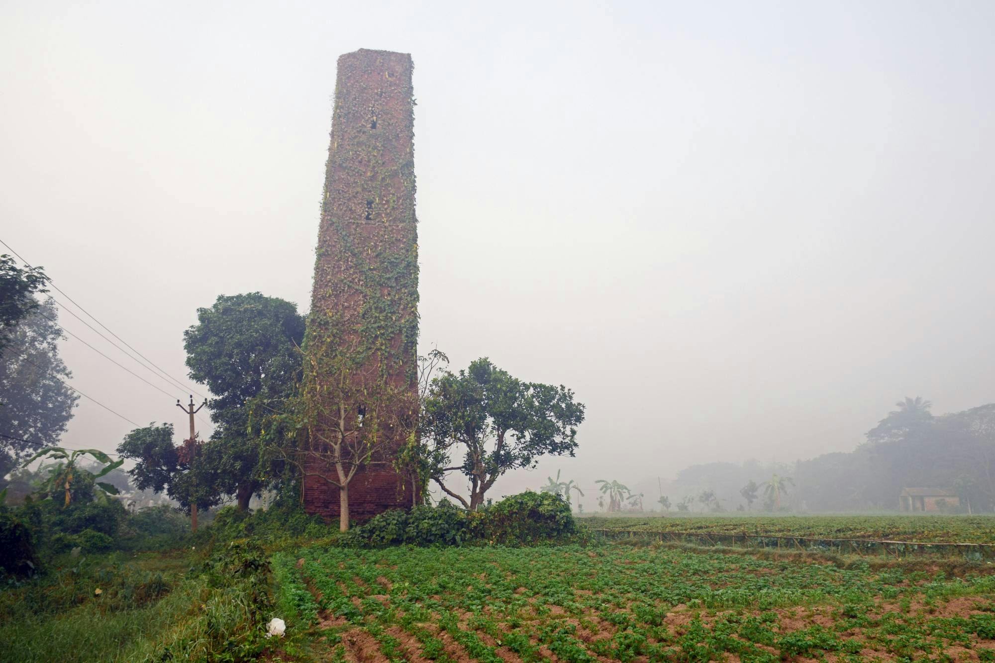 Abandoned GTS Tower near Kamarkundu