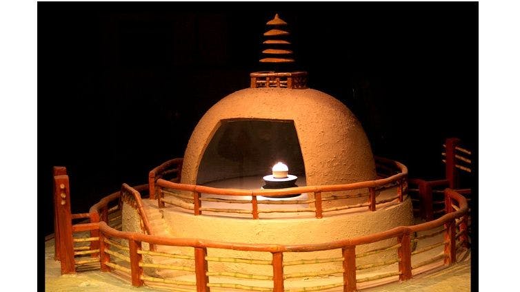 15 b Ashes of Buddha Patna Museum