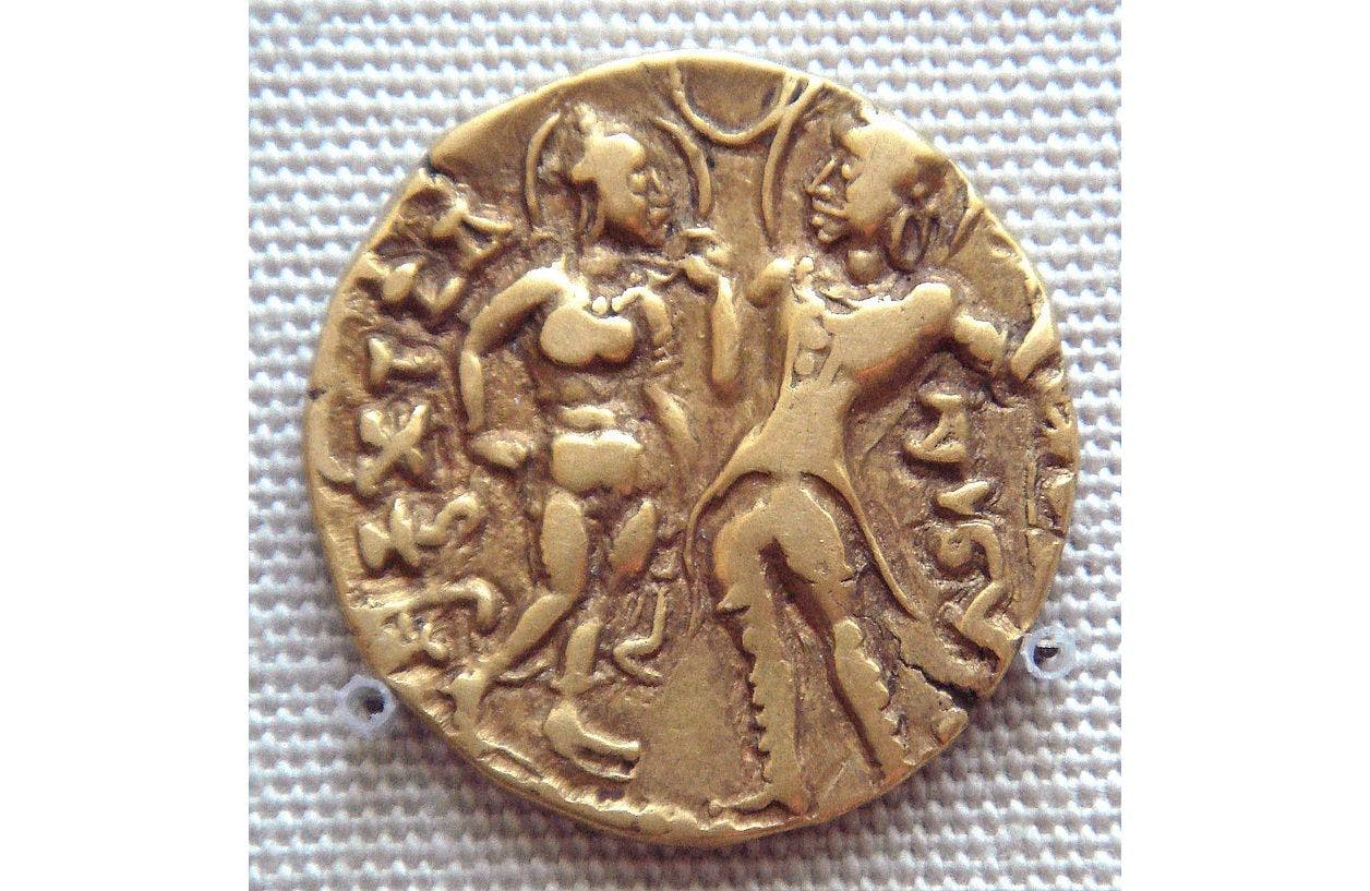 Coin depicting Chandragupta and Kumaradevi