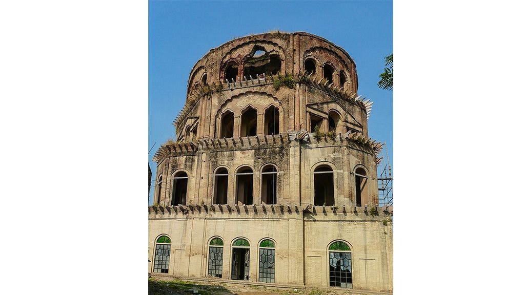 Though it was intended to be a glorious monument, Satkhanda has been left to ruin for centuries